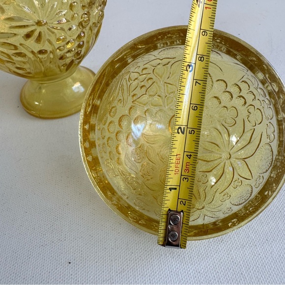 Vintage 1960's AVON Yellow Glass Compote Egg Shaped Floral Lidded Candy Dish 6" - Picture 12 of 15